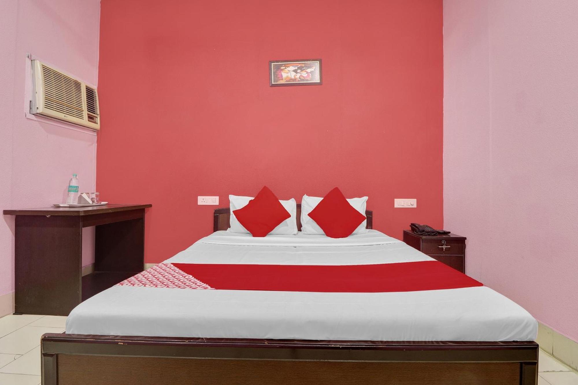 Hotel O Drizzling Land Muradnagar Esterno foto