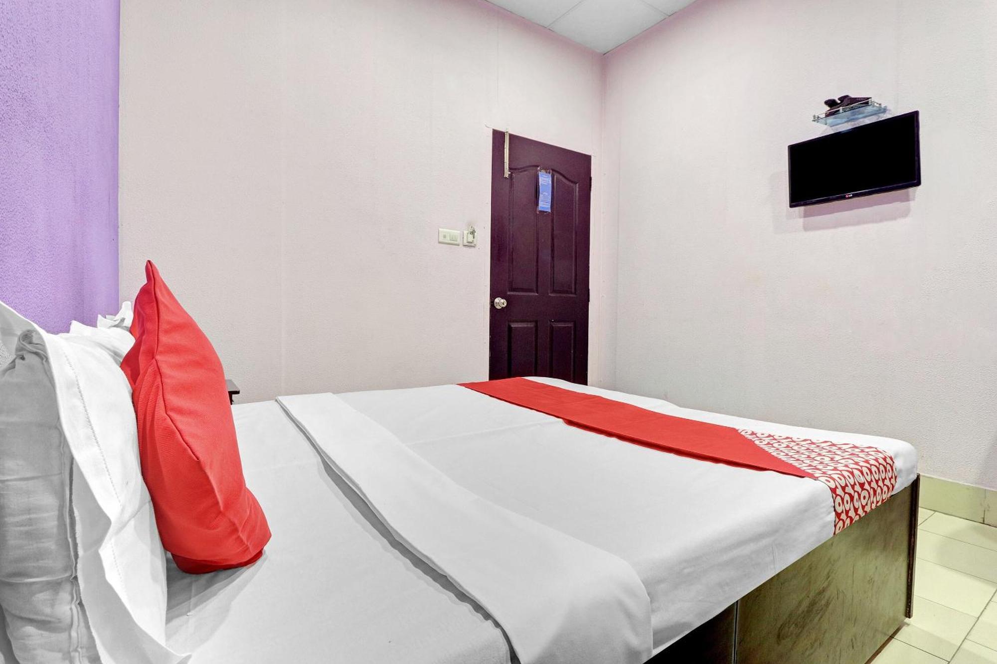 Hotel O Drizzling Land Muradnagar Esterno foto