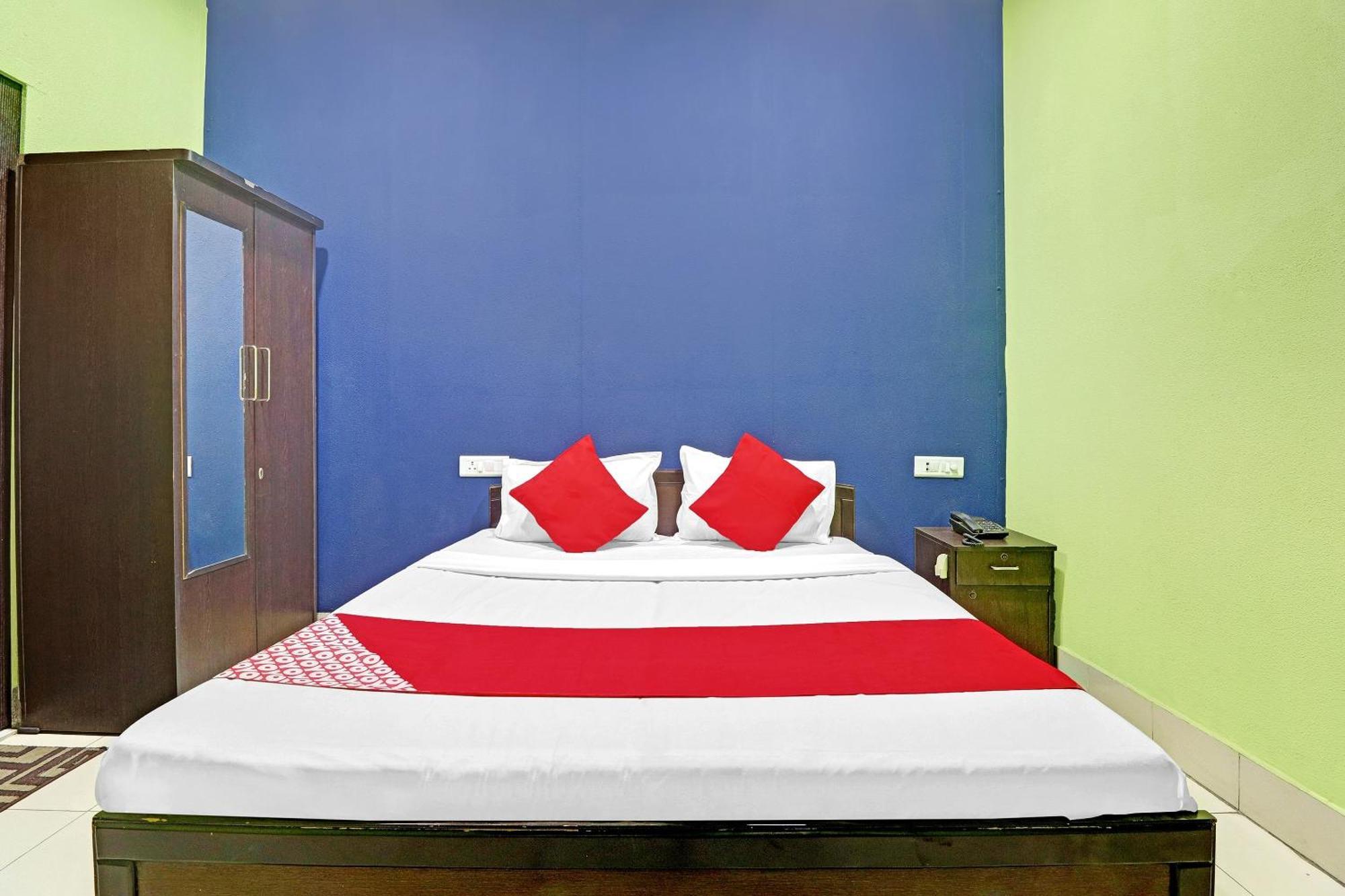 Hotel O Drizzling Land Muradnagar Esterno foto